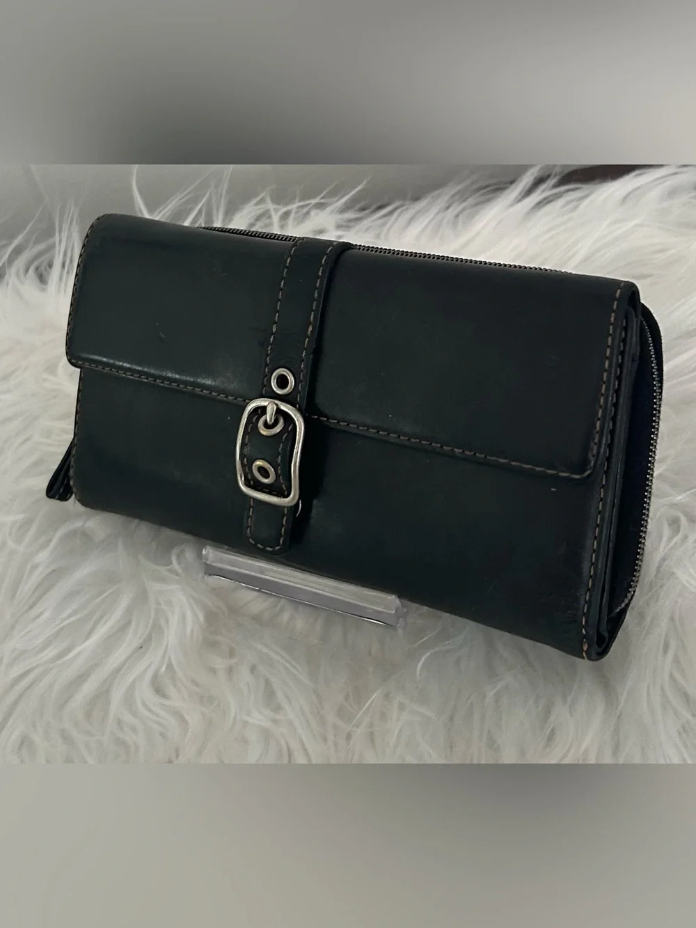 Vintage Y2K Coach Black Leather Buckle Continental Wallet clutch